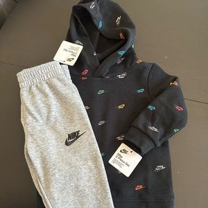Brand new with tags 18 month old infant Nike 2 piece set